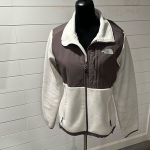 Women’s The North Face fleece. Size small